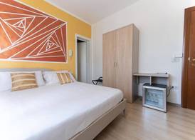 MH Hotel Benaco 4