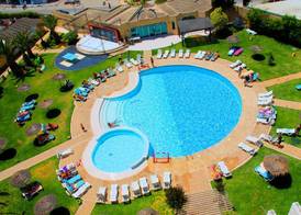 Delphin Ribat 4