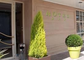 Logis Hôtel Restaurant Le Gue Du Holme 4