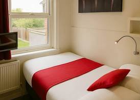 The Railway Sleeper Lodge 3