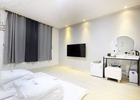 Mj Hotel 5