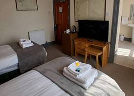 Glendower Hotel 5