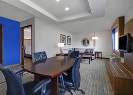 Holiday Inn Express MARSHALL by IHG 5