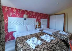 CLUB MONTE CARLO HoTEL 5