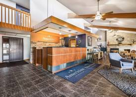AmericInn by Wyndham Albert Lea 2