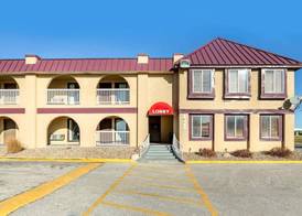 ECONO LODGE 4