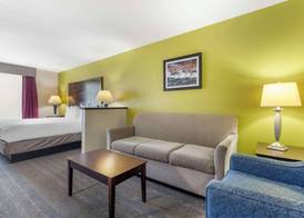 Best Western Plus Mansfield Inn & Suites 4