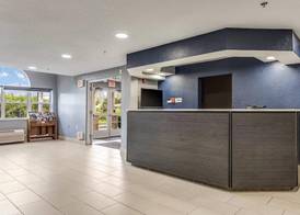 Quality Inn Owatonna near Medical Center 2