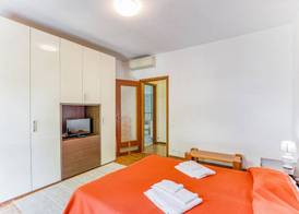Casa Arno 500m from beach - Happy Rentals 2