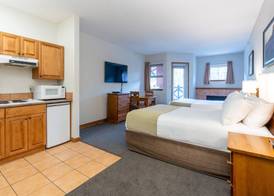 Sundance Lodge 4