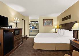 Best Western Center Pointe Inn 5