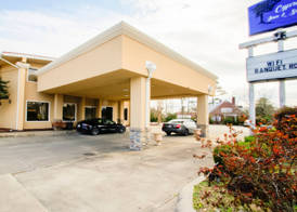 Cypress Inn & Suites Washington by OYO 5