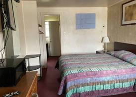 Beaver Falls Motel 4
