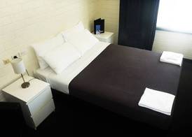 Lockleys Hotel 4