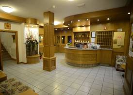 Hotel Canada 2