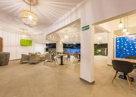 Azur Paradise Hotel & Rooftop Bar 3