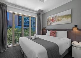 Comfort Apartments Melbourne Central 5