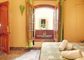 Charming Nerja Hostel 4