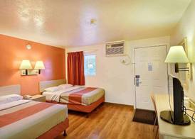 Travelodge by Wyndham Brattleboro VT 5