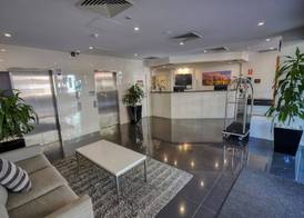 Central Brunswick Apartment Hotel 3