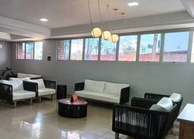 Victoria Plaza Hotel 2