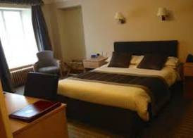 Burnett Arms Hotel 5