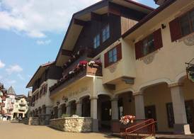 Sun Peaks Lodge 5