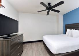 SureStay Hotel by Best Western Virginia Beach Royal Clipper 4
