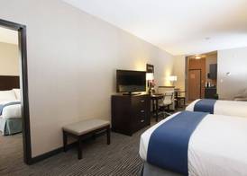Holiday Inn Express FORT ST JOHN by IHG 3