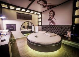Motel Dallas 2