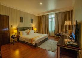 City Tower Hotel 5