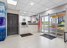 Quality Inn Tampa Airport - Cruise Port 3