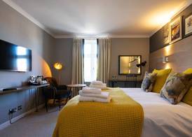 Bridge Hotel 3