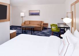 Fairfield Inn and Suites by Marriott Bakersfield Central 4