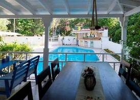 Calypso Cozy Suites 5