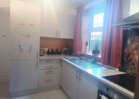 Beach Apartment With Garden 3