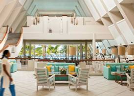Victoria Beachcomber Resort & Spa 3