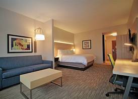 Holiday Inn Express & Suites OCALA by IHG 5