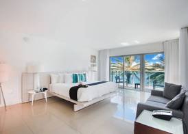 Beach Haus Bal Harbour 4