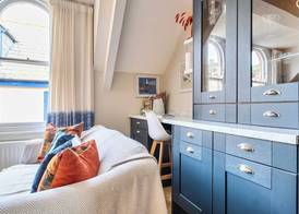 Newly Refurbished 2nd Floor Apartment Lil Nauti 2