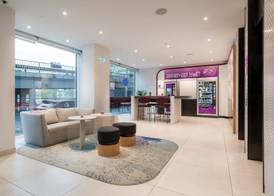 YOTEL Porto 4
