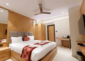 Hotel Sarc Inn 4