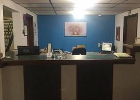 Sunset Inn & Suites - Lincoln Airport 3