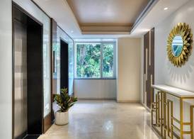 Featherlite Evoma Hotel 3