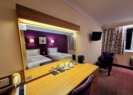 Supreme Inn Boston 4