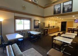 Super 8 by Wyndham Green Bay Near Stadium 4