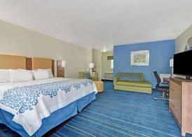 Days Inn by Wyndham Ridgefield 4