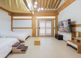 Gyeongju Hanok Stay Cheonwon Maeul 5
