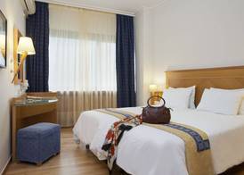 Plaka Hotel 5