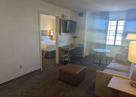 Staybridge Suites ALLENTOWN BETHLEHEM AIRPORT by IHG 4